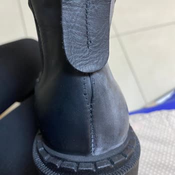 Nine West Yırtık Ve Hasarlı Bot