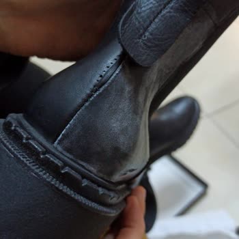 Nine West Yırtık Ve Hasarlı Bot