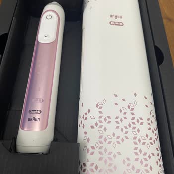 Trendyol Oral-B Genius X 20000N Yapay Zeka Destekli Şarjlı Diş Fırçası