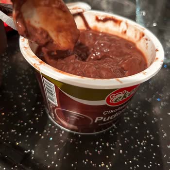 Migros Bozulmuş Eker Puding Satıyor