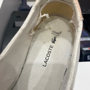 Lacoste Ayakkabım 8-9 Kere Giymeme Rağmen İçi Darmadağın Oldu!
