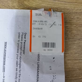 Kırılan Bavula Zamanla Yıpranmış Diyen Sunexpress