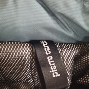 Pierre Cardin Giyim Pierre Cardin Mont Su Geçiriyor