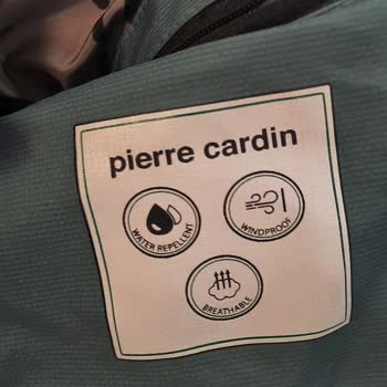 Pierre Cardin Giyim Pierre Cardin Mont Su Geçiriyor