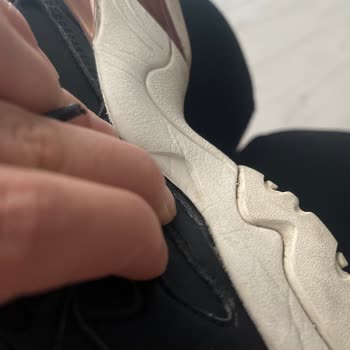 Skechers İade Arkasında Durmuyor