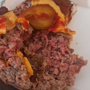 McDonald's Pişmemiş Et Gönderip İade Yapmaması