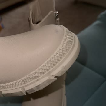 Greyder Ilgısız Ve İlgilenmiyor