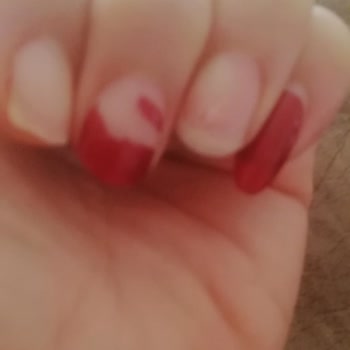 Emsal Doğan Güzellik ve Tırnak Merkezi Protez Tırnak Şikayet