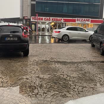 Yörem Cağ Kebap (İstanbul) Yağlı Ve Kayış Gibi Cağ Kebabı Ek Olarak Fahiş Fiyat Müşteri Yanıltma!
