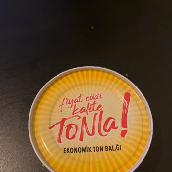 Dardanel Ton Balığında Ağır Bir Kötü Koku Ve Tat.
