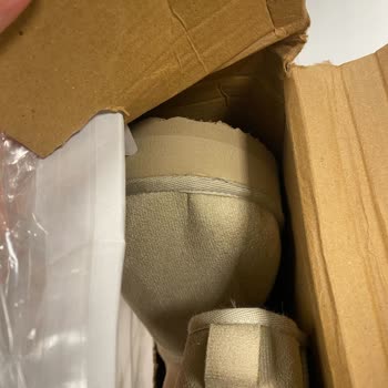 Süper Sneakers (Super_sneaker34) Beyan Edilen Ürün Satışı Yapılmaması Ve İade Kabul Edilmemesi!