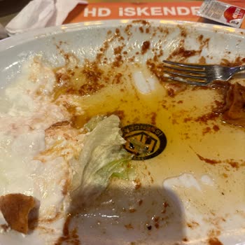 HD İskender Restaurant Soğuk Yemek Ve Sert Ekmek Hayal Kırıklığı