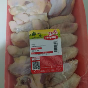 Şenpiliç Son Kullanma Tarihinin Daha Olmasına Rağmen Bozulmuş Tavuk!