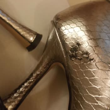Nine West Kusurlu Ürüne İade Kabul Etmiyor!