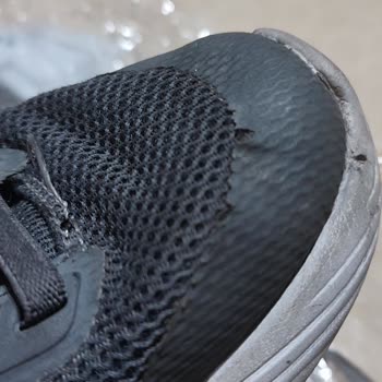 Skechers Ürün Kalitesizliği Ürünün Arkasında Durmadınız