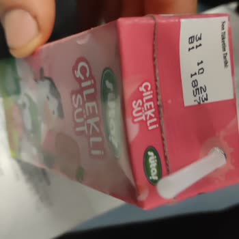 Cam Sakura Carrefour SA Market Tarihi Geçmiş Ürün Satmakta