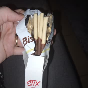 Biscolata Stix Çikolatalı Çubuk Kraker Ambalajı Yırtık Çıktı