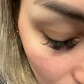 Irmak Mustu Beauty Center İpek Kirpik Mağduru