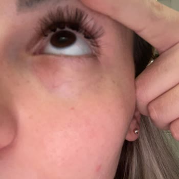 Irmak Mustu Beauty Center İpek Kirpik Mağduru