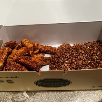 Çekmeköy Fırıncı'dan Aldığım Gıdanın İçine İstemediğim Ay Çekirdekleri Konması