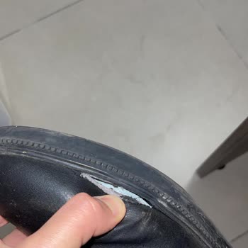 İnci Ayakkabı Satın Alınan Çizmede Kalite Problemi