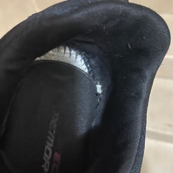 A101 Skechers Ayakkabı İçi Yırtıldı