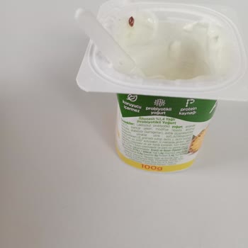 Danone Activia Ananaslı Tekli Yoğurt'dan Yabancı Madde Çıktı