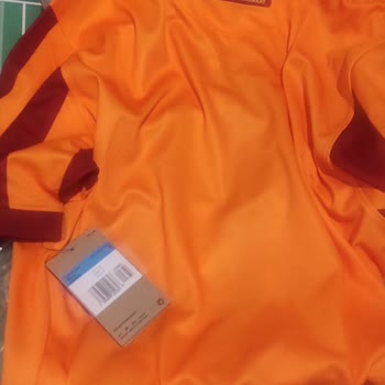 GS Store Yurt Dışına Lisanslı Forma Siparişi