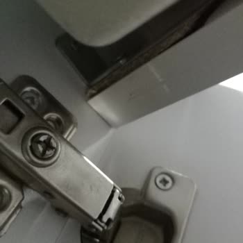Toprak İç Mimarlık ve Yapı Malzemeleri Banyo Dolabı Hayal Kırıklığı