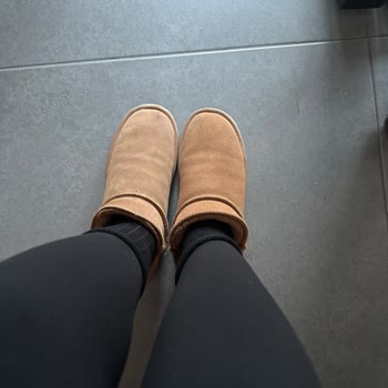 Oysho Ugg Renk Farkı.