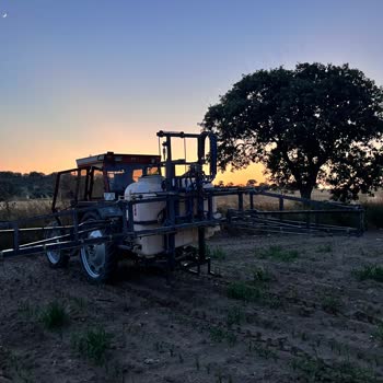 Agrotek İlaçlama Makineleri Tam Otomatik Makinenin Kolları Kapanmıyor.