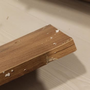 Enza Home Çalışma Masası Aldık, Özensiz Kusurlu Kırık