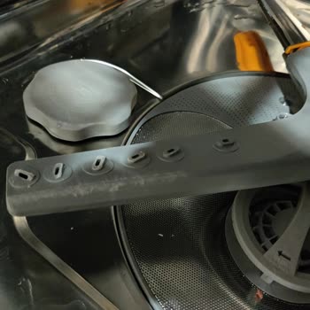 LG Bulaşık Mak. Üst Yıkama Pervanesinin Üretim Hatası