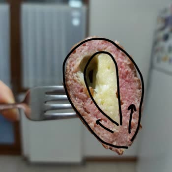 Bizim Mahalle Restoran Ürün Çiğ Geldi!