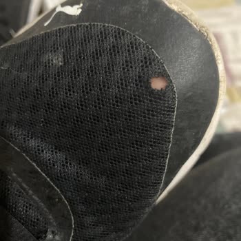 Puma Marka Ayakkabım İki Ayda Yırtıldı