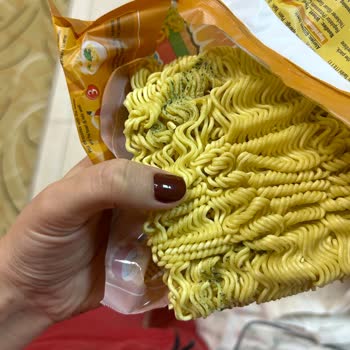 indomie Küflenmiş Noodle Çıkması