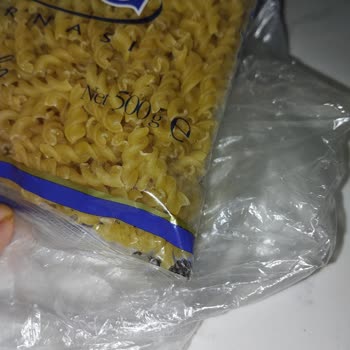 Nuh'un Ankara Makarnası Makarnada Böcek Şoku!