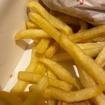 KFC Ürününden Saç/Kıl Çıkması Ve İlgilenilmemesi