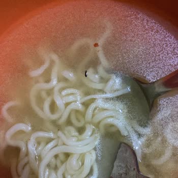 indomie Noodle İçinden Sinek Çıktı