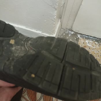 Slazenger Çürük Ayakkabilari Hemen Yırtıldı