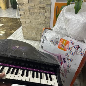 Gümrük Deposu Piano Oyunca Kırık İade Kutu İçeriği Eksik