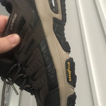 Skechers Goodyear Tabanlı Ayakkabı Kayıyor