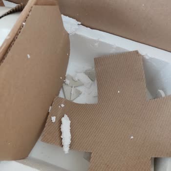 Kütahya Porselen Kırık Tabak Çıktı