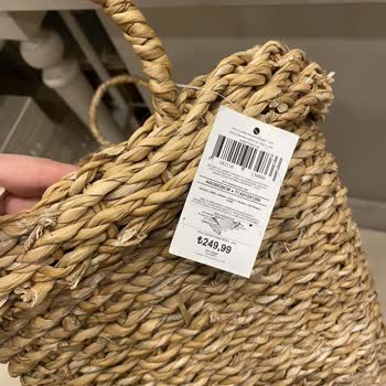 Madame Coco Gördüğüm Fiyat Üzerinden Yardımcı Olunmadı