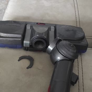 Dyson Süpürge Yedek Parçasına 6 Yıl Sonra Ulaşmak İmkansız