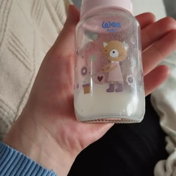 Wee Baby Cam Biberon Akıtıyor