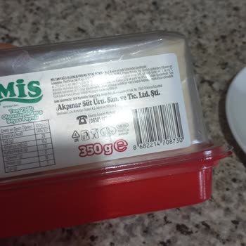 Mis Kırmızı Plastik Kokulu Mis Peynir
