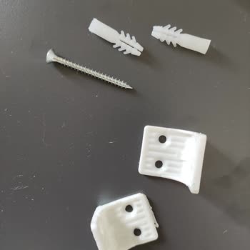 Vivense Kitaplık Kötü Malzeme Kötü!