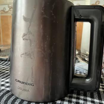 Grundig Çay Makinesinin Soyulması