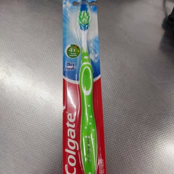 Colgate Yumuşak Diş Fırçası Beklentiyi Karşılamadı